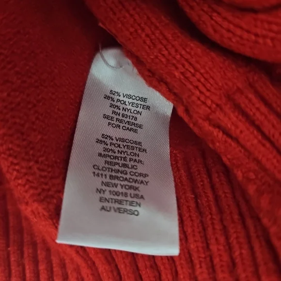 Tahari Women's Cable Knit Red‎ Sweater Size Large - Picture 3 of 7